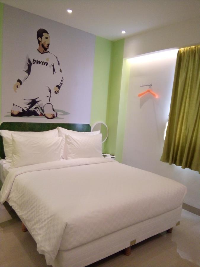Uniq Hotel Yogyakarta Exterior foto